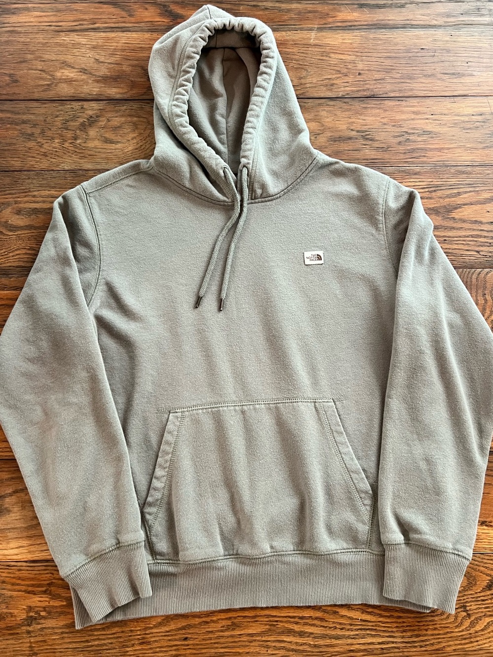 The North Face Men's Hoodie in Sage Green Pullover